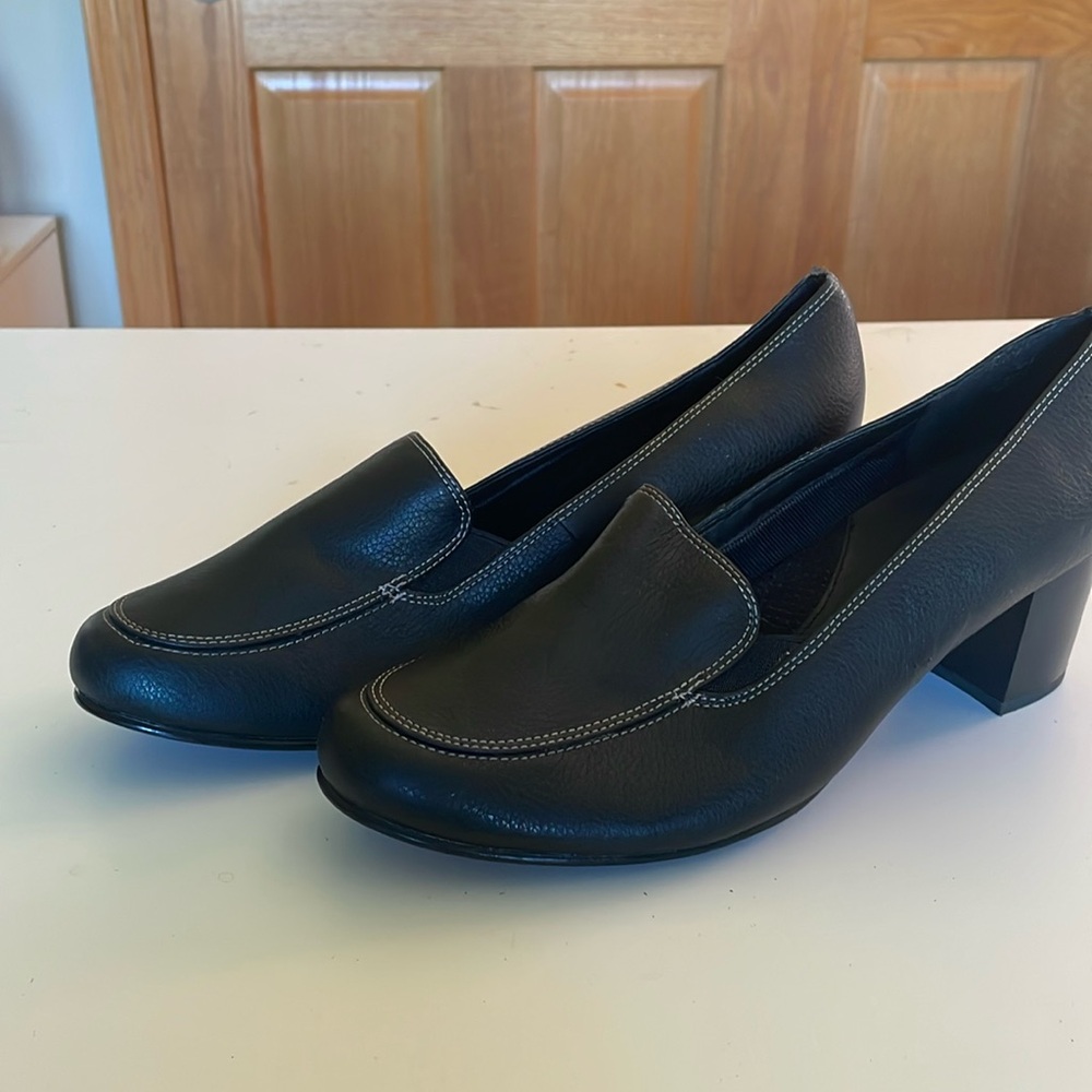 Brand Mootsies Tootsies Size 9 Brand new never worn Black